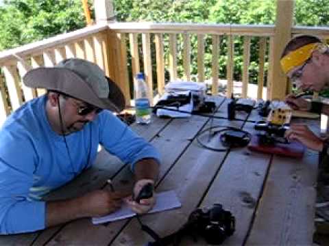 VE2/OU-001 SOTA Activation 7/23/11 - Eric working VA3QV on 2M SSB